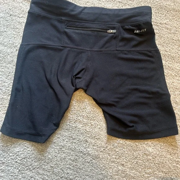 Nike Dri-FIT Black Shorts - Picture 4 of 7